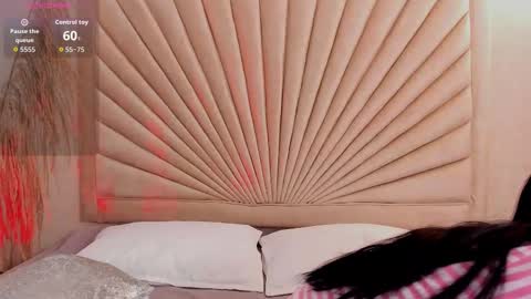           online show from November 2025 11:33:02 AM