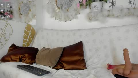 Emma Duque online show from May 2026 09:44:02 PM