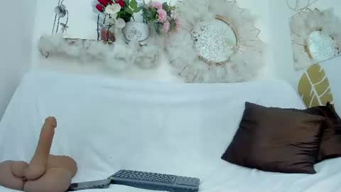 Snapshot of emmaduque chatting on July 2026 06:03:02 PM Emma Duque online show from July 2026 06:03:02 PM