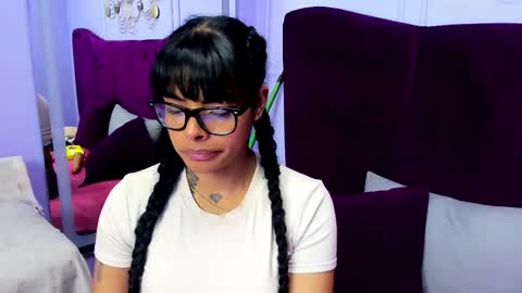 Snapshot of emmaebony_ chatting on February 2026 04:41:01 PM emmaebony_ online show from February 2026 04:41:01 PM