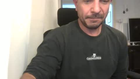 Ariel online show from December 2024 09:15:02 PM