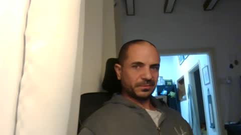 Ariel online show from December 2024 04:32:01 PM