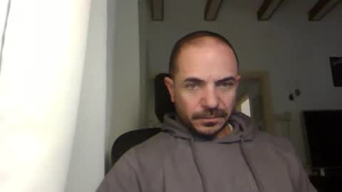 Ariel online show from February 2025 05:10:01 AM