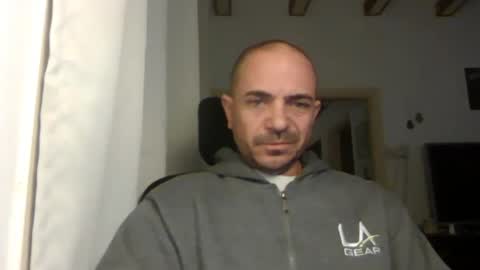 Ariel online show from February 2025 04:31:01 AM