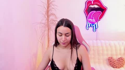 Emma  online show from October 2025 11:16:01 PM