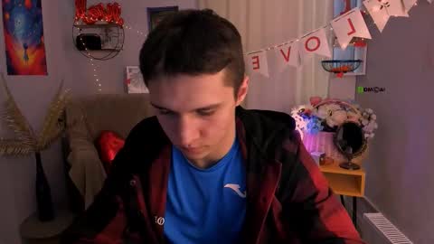 Snapshot of emmanuel_shine chatting on February 2026 09:03:02 AM Emmi online show from February 2026 09:03:02 AM