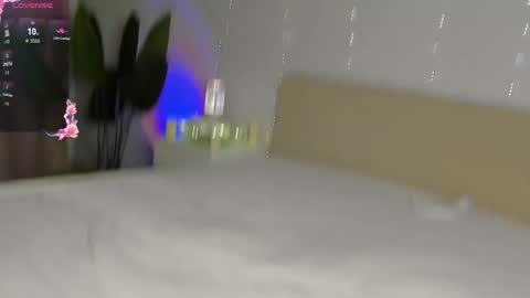 emmanuelleee online show from January 2026 05:27:02 PM