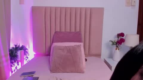 Emma Saint online show from September 2025 12:37:02 AM