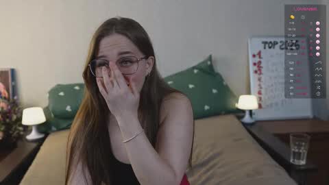 Mia online show from February 2026 06:37:02 PM