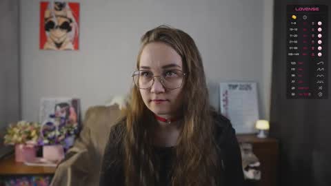 Mia online show from March 2026 08:12:02 PM