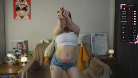 Mia online show from April 2026 05:42:02 PM