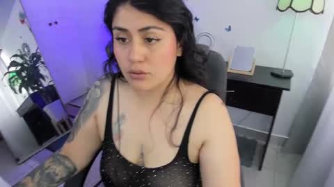 Snapshot of emmax_x chatting on September 2025 06:41:02 PM EMMA online show from September 2025 06:41:02 PM