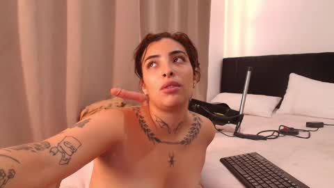 emmi_11 online show from February 2026 12:35:01 PM