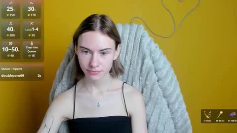 Emmi online show from November 2025 06:49:02 AM