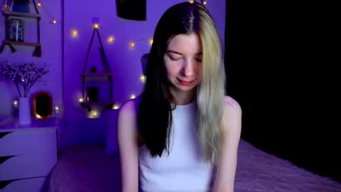 emmie_everly online show from October 2025 07:16:02 PM