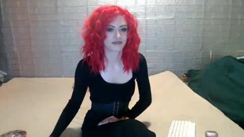 Emmily000 online show from February 2026 02:58:01 PM