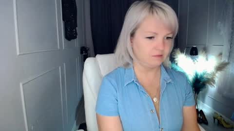 emmmam online show from April 2026 11:27:02 PM