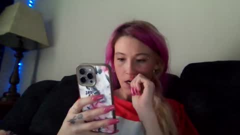 Snapshot of emmwarr1514 chatting on February 2026 05:27:01 PM emmwarr1514 online show from February 2026 05:27:01 PM