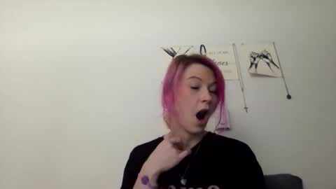 Snapshot of emmwarr1514 chatting on February 2026 03:39:02 PM emmwarr1514 online show from February 2026 03:39:02 PM