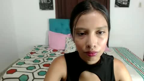 Snapshot of emmy_cutee chatting on November 2025 01:57:02 PM Emily online show from November 2025 01:57:02 PM