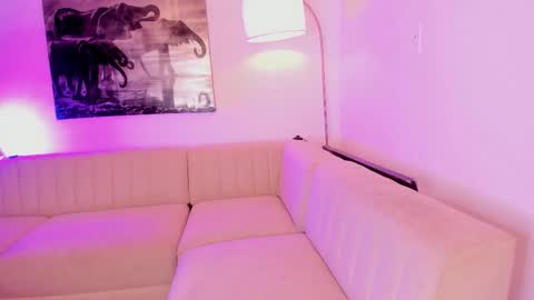 Emmy Heart online show from February 2026 03:48:01 AM