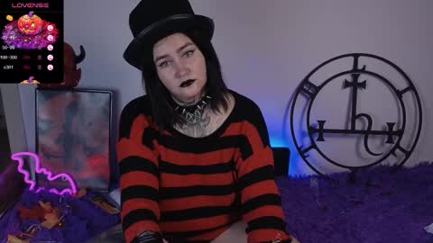 Emmy Bright     50  online show from October 2025 02:06:02 AM