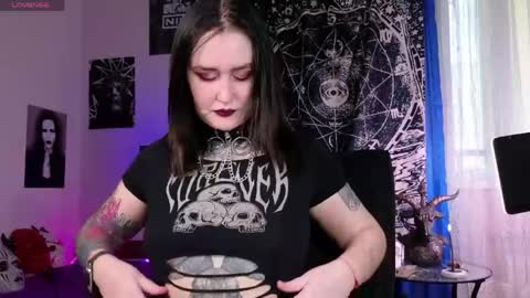 Emmy Bright     50  online show from March 2026 02:48:01 AM