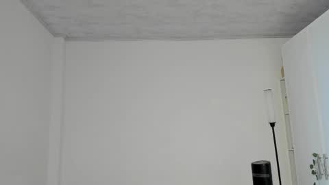 Snapshot of emperatriiiz chatting on December 2025 06:36:02 PM Emperatriz online show from December 2025 06:36:02 PM