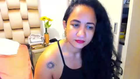 Snapshot of emperatriztapia chatting on June 2026 01:28:02 AM emperatriztapia online show from June 2026 01:28:02 AM