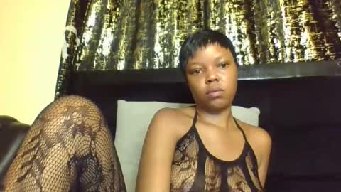 Snapshot of empressvee25 chatting on March 2026 02:13:02 PM empress online show from March 2026 02:13:02 PM