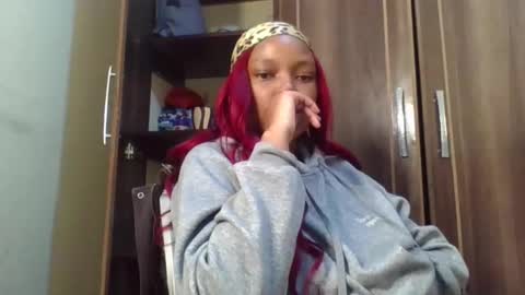 Snapshot of empressvee25 chatting on March 2026 06:24:02 PM empress online show from March 2026 06:24:02 PM