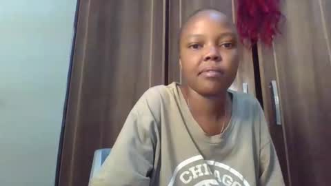 Snapshot of empressvee25 chatting on March 2026 02:01:01 PM empress online show from March 2026 02:01:01 PM