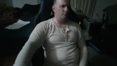 Snapshot of emsguy1 chatting on December 2024 04:45:01 AM Matt online show from December 2024 04:45:01 AM