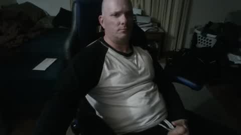 Snapshot of emsguy1 chatting on October 2025 03:14:01 AM Matt online show from October 2025 03:14:01 AM