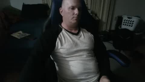 Snapshot of emsguy1 chatting on October 2025 03:34:01 AM Matt online show from October 2025 03:34:01 AM