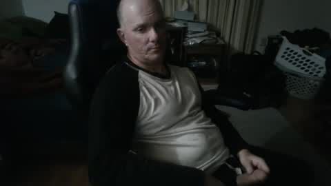 Snapshot of emsguy1 chatting on November 2025 04:23:02 AM Matt online show from November 2025 04:23:02 AM