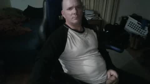 Snapshot of emsguy1 chatting on November 2025 04:22:02 AM Matt online show from November 2025 04:22:02 AM