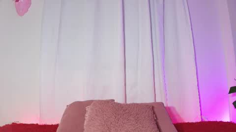 Snapshot of emy_cole1 chatting on July 2026 03:11:01 AM Emy online show from July 2026 03:11:01 AM