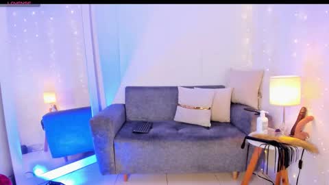 EMYLY  online show from January 2026 11:51:02 PM