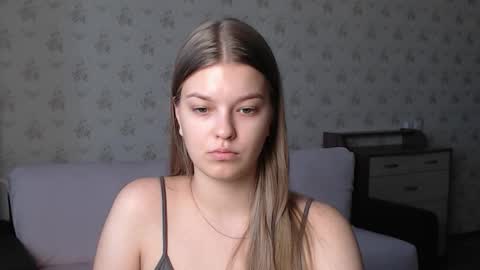 Snapshot of emysway chatting on October 2025 08:40:02 AM EmySway online show from October 2025 08:40:02 AM