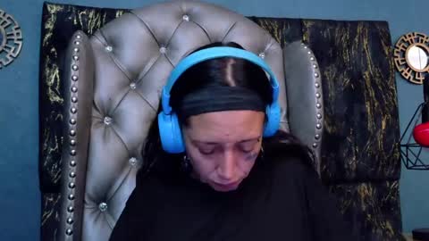 EnchantressQueen online show from April 2026 12:17:02 PM