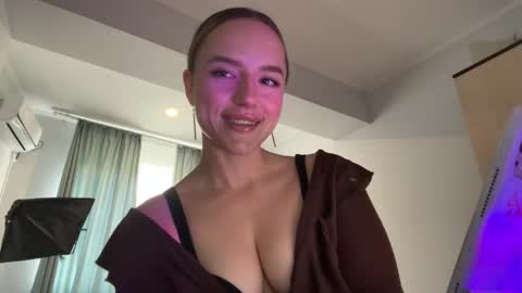 endlessvelour online show from May 2026 09:27:01 AM