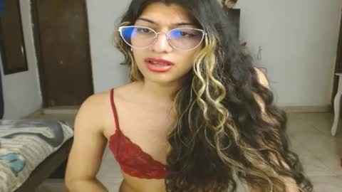 Snapshot of engiel_phoenix chatting on December 2024 12:35:01 PM Engiel phoenix instagram engiel 13 online show from December 2024 12:35:01 PM