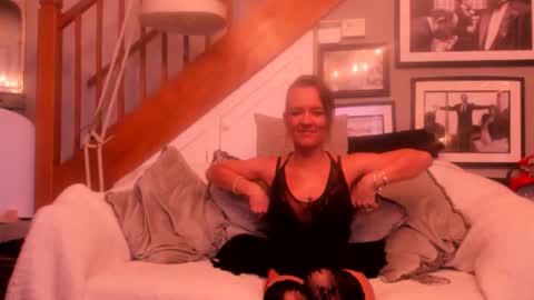 Snapshot of englishcouple81 chatting on May 2026 10:48:01 PM englishcouple81 online show from May 2026 10:48:01 PM