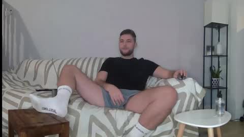Snapshot of englishladxxx chatting on December 2024 01:58:01 AM Englishladxxx online show from December 2024 01:58:01 AM
