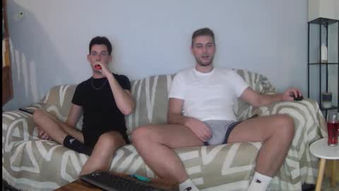 Snapshot of englishladxxx chatting on October 2025 12:29:05 AM Englishladxxx online show from October 2025 12:29:05 AM