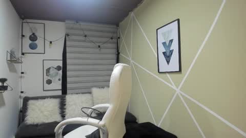 Enma clark online show from September 2025 04:14:02 AM