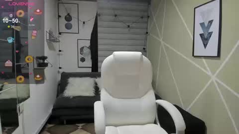 Enma clark online show from September 2025 04:04:02 AM