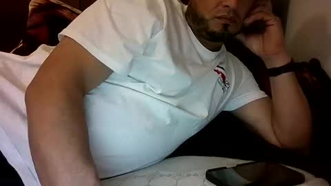 Snapshot of enri1212 chatting on October 2025 03:05:01 AM enri1212 online show from October 2025 03:05:01 AM