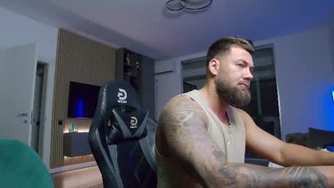 Erik online show from June 2026 08:48:01 PM